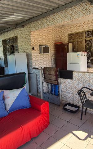 Casa à venda com 67m², 2 quartos e sem vagaÁrea comum e varanda