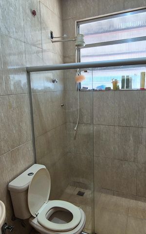Casa à venda com 67m², 2 quartos e sem vagaBanheiro 