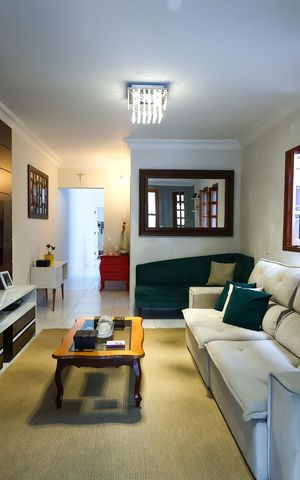 Casa de condomínio à venda com 220m², 4 quartos e 2 vagas Casa de condomínio à venda com 220m², 4 quartos e 2 vagasSala
