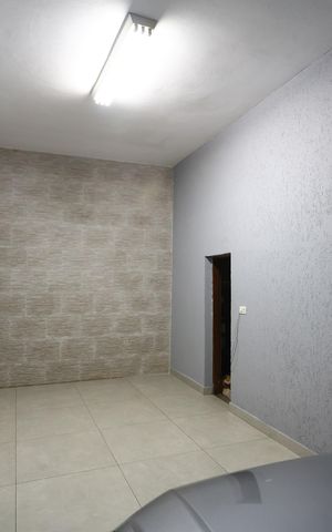 Casa de condomínio à venda com 220m², 4 quartos e 2 vagas Casa de condomínio à venda com 220m², 4 quartos e 2 vagasGaragem