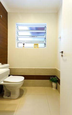 Casa de condomínio à venda com 220m², 4 quartos e 2 vagas Casa de condomínio à venda com 220m², 4 quartos e 2 vagaslavabo