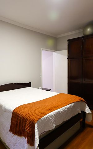 Casa de condomínio à venda com 220m², 4 quartos e 2 vagas Casa de condomínio à venda com 220m², 4 quartos e 2 vagasquarto 1