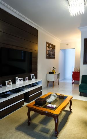 Casa de condomínio à venda com 220m², 4 quartos e 2 vagas Casa de condomínio à venda com 220m², 4 quartos e 2 vagasSala