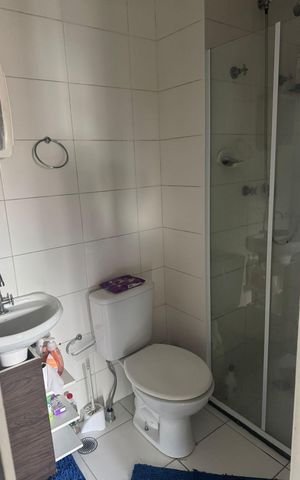 Apartamento à venda com 49m², 2 quartos e 1 vaga Apartamento à venda com 49m², 2 quartos e 1 vagaBanheiro