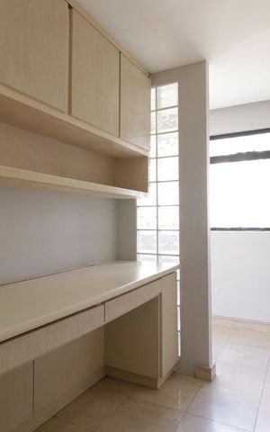Apartamento para alugar com 305m², 5 quartos e 2 vagas Apartamento para alugar com 305m², 5 quartos e 2 vagasEscritório