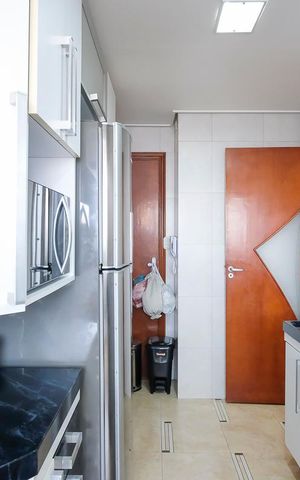 Apartamento à venda com 188m², 3 quartos e 2 vagasCozinha