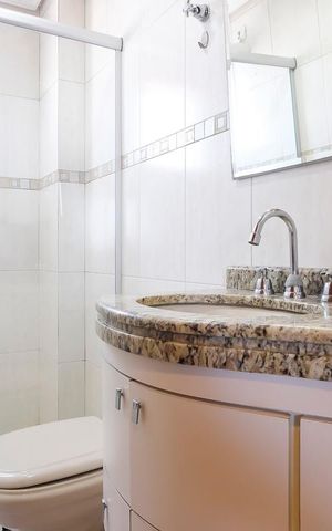 Apartamento à venda com 188m², 3 quartos e 2 vagasBanheiro social