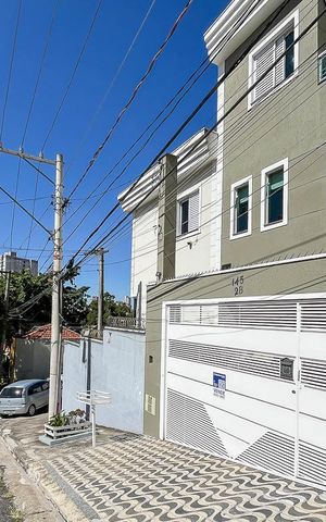 Casa à venda com 123m², 3 quartos e 2 vagasFachada + plaquinha