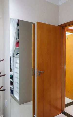 Casa à venda com 123m², 3 quartos e 2 vagasCloset