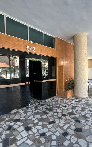 Apartamento à venda com 75m², 2 quartos e 1 vagaPortaria