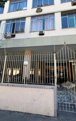 Apartamento à venda com 75m², 2 quartos e 1 vagaPortaria