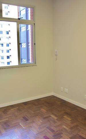 Apartamento à venda com 74m², 2 quartos e sem vaga Apartamento à venda com 74m², 2 quartos e sem vagaSala