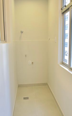 Apartamento à venda com 74m², 2 quartos e sem vaga Apartamento à venda com 74m², 2 quartos e sem vagaÁrea de Serviço