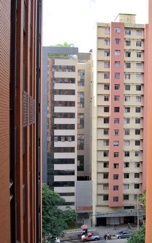 Apartamento à venda com 74m², 2 quartos e sem vaga Apartamento à venda com 74m², 2 quartos e sem vagaSala - Janela Vista