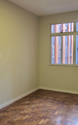 Apartamento à venda com 74m², 2 quartos e sem vaga Apartamento à venda com 74m², 2 quartos e sem vagaSuíte