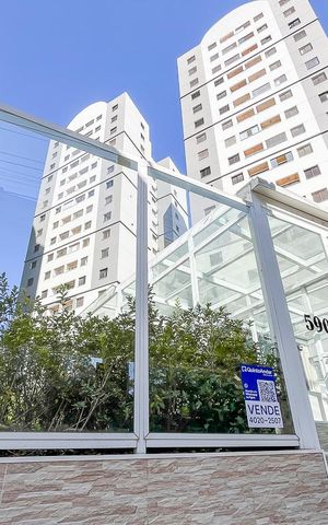 Apartamento à venda com 67m², 3 quartos e 2 vagasFachada + plaquinha