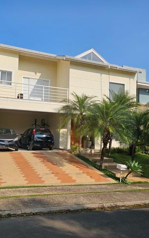 Casa de condomínio para alugar com 360m², 4 quartos e 4 vagas Casa de condomínio para alugar com 360m², 4 quartos e 4 vagasFachada