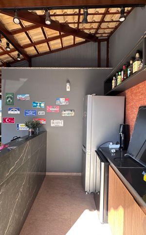 Apartamento à venda com 200m², 3 quartos e 2 vagas Apartamento à venda com 200m², 3 quartos e 2 vagasTerraço