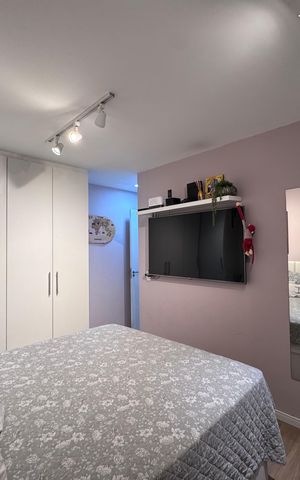 Apartamento à venda com 200m², 3 quartos e 2 vagas Apartamento à venda com 200m², 3 quartos e 2 vagasSuíte