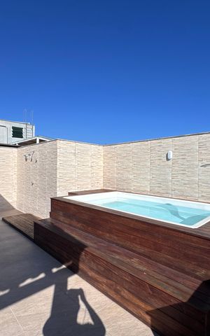 Apartamento à venda com 200m², 3 quartos e 2 vagas Apartamento à venda com 200m², 3 quartos e 2 vagasTerraço