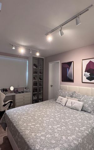 Apartamento à venda com 200m², 3 quartos e 2 vagas Apartamento à venda com 200m², 3 quartos e 2 vagasSuíte