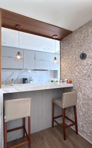 Apartamento à venda com 200m², 3 quartos e 2 vagas Apartamento à venda com 200m², 3 quartos e 2 vagasCozinha e Área de Serviço
