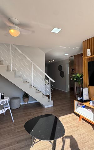Apartamento à venda com 200m², 3 quartos e 2 vagas Apartamento à venda com 200m², 3 quartos e 2 vagasSala