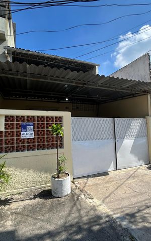 Casa para alugar com 70m², 1 quarto e 1 vagaFachada+ plaquinha