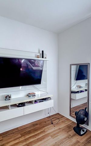 Casa à venda com 320m², 5 quartos e 6 vagasSala - Casa 2