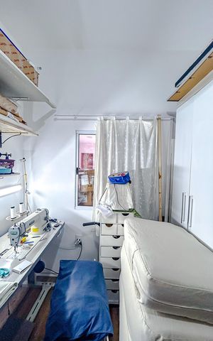 Casa à venda com 320m², 5 quartos e 6 vagasQuarto de Serviço