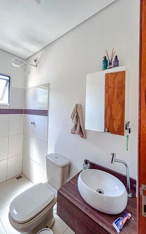 Casa à venda com 320m², 5 quartos e 6 vagasBanheiro - Casa 2