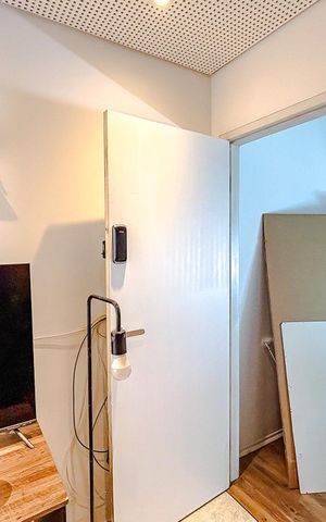 Casa à venda com 320m², 5 quartos e 6 vagasEscritório