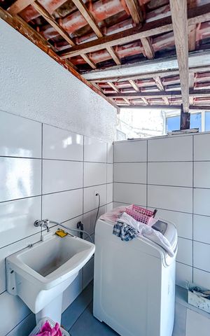 Casa à venda com 320m², 5 quartos e 6 vagasÁrea de Serviço