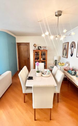 Apartamento à venda com 123m², 3 quartos e 2 vagas Apartamento à venda com 123m², 3 quartos e 2 vagasSala