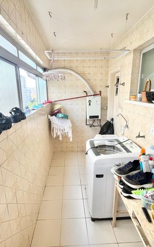 Apartamento à venda com 123m², 3 quartos e 2 vagas Apartamento à venda com 123m², 3 quartos e 2 vagasÁrea de Serviço