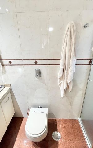 Apartamento à venda com 123m², 3 quartos e 2 vagas Apartamento à venda com 123m², 3 quartos e 2 vagasBanheiro da Suíte