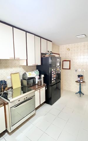 Apartamento à venda com 123m², 3 quartos e 2 vagas Apartamento à venda com 123m², 3 quartos e 2 vagasCozinha