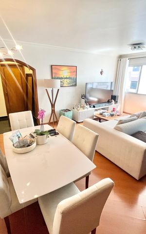 Apartamento à venda com 123m², 3 quartos e 2 vagas Apartamento à venda com 123m², 3 quartos e 2 vagasSala