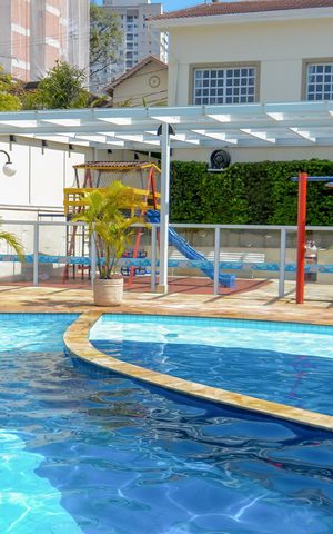 Casa de condomínio à venda com 205m², 3 quartos e 5 vagasArea Comum - Piscina