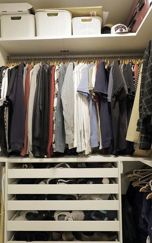 Apartamento à venda com 90m², 2 quartos e 1 vaga Apartamento à venda com 90m², 2 quartos e 1 vagaCloset