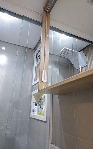 Apartamento à venda com 90m², 2 quartos e 1 vaga Apartamento à venda com 90m², 2 quartos e 1 vagaBanheiro