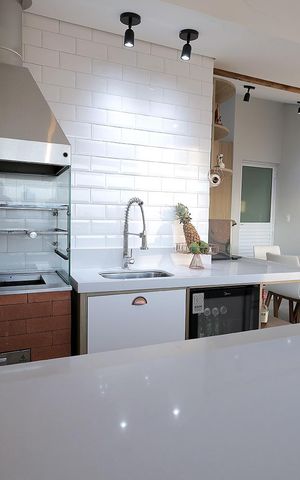 Apartamento à venda com 90m², 2 quartos e 1 vaga Apartamento à venda com 90m², 2 quartos e 1 vagaÁrea de Churrasco e Cozinha