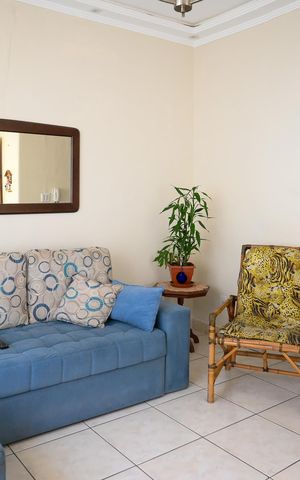 Casa à venda com 175m², 3 quartos e 2 vagas Casa à venda com 175m², 3 quartos e 2 vagasSala