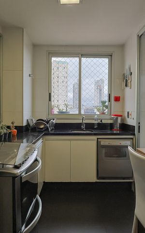 Apartamento para alugar com 92m², 3 quartos e 2 vagas Apartamento para alugar com 92m², 3 quartos e 2 vagasCozinha