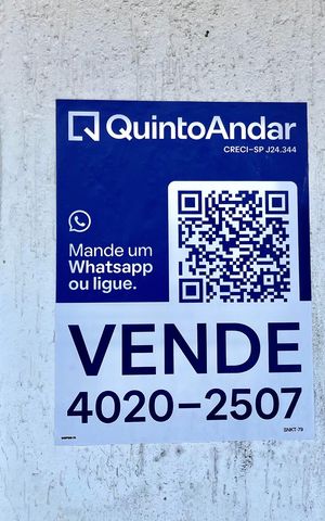 Casa à venda com 110m², 4 quartos e 2 vagas Casa à venda com 110m², 4 quartos e 2 vagasPlaquinha
