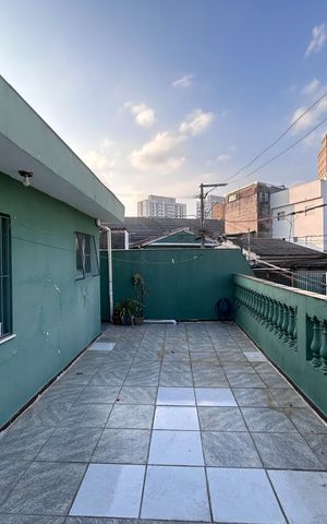 Casa à venda com 225m², 4 quartos e 3 vagasTerraço-área