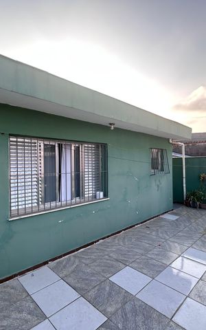 Casa à venda com 225m², 4 quartos e 3 vagasTerraço-área