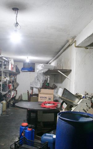 Casa para alugar com 405m², 5 quartos e 3 vagas Casa para alugar com 405m², 5 quartos e 3 vagasRestaurante