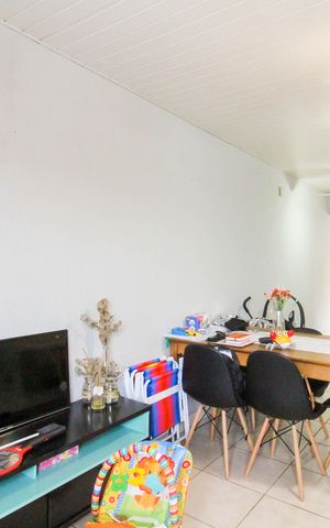 Casa de condomínio à venda com 83m², 2 quartos e 2 vagas Casa de condomínio à venda com 83m², 2 quartos e 2 vagasSala
