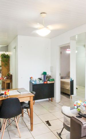 Casa de condomínio à venda com 83m², 2 quartos e 2 vagas Casa de condomínio à venda com 83m², 2 quartos e 2 vagasSala